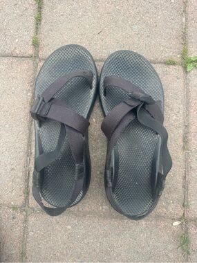 Men’s Chacos Black Adjustable Strap Sandals